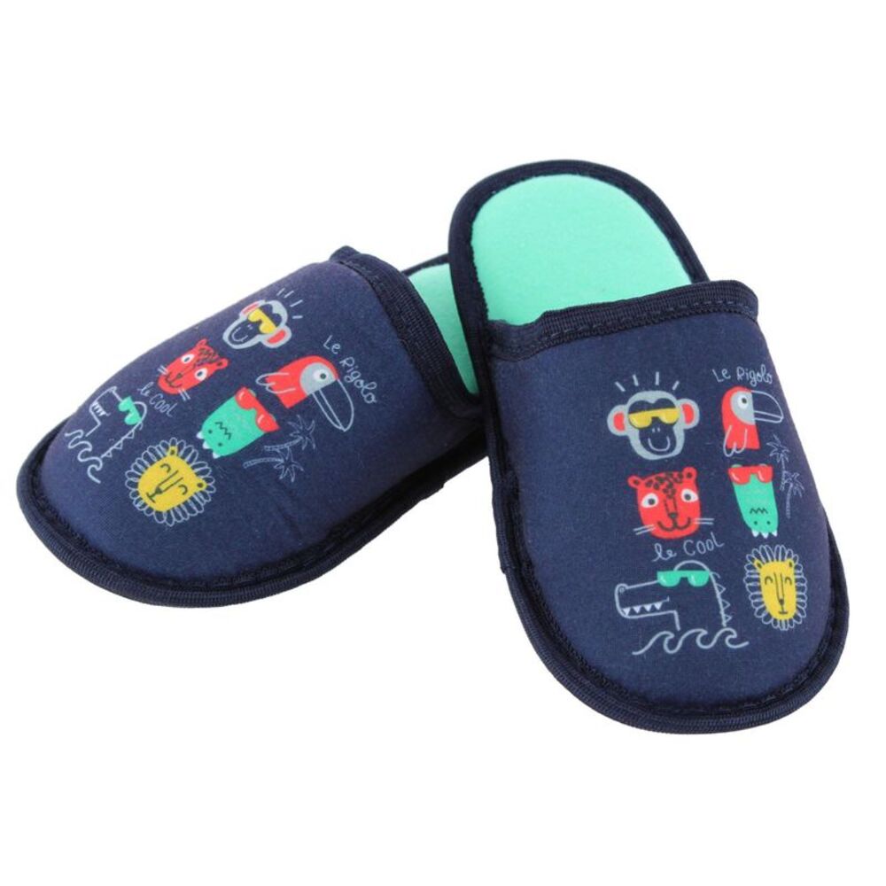 CTM Boy's Animal Assorted Slippers